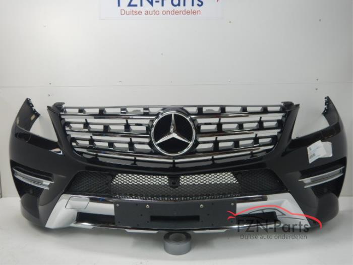 Mercedes Benz W166 ML - Klasse AMG - Line Voorbumper 6PDC KLS 9197