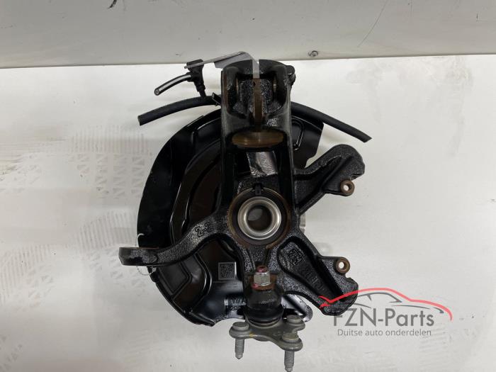 VW Polo 2G Fusee Links-voor