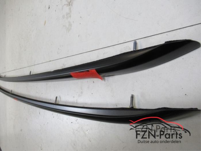 VW Passat B8 3G Variant Dakdragers Set Mat-Zwart Links + Rechts
