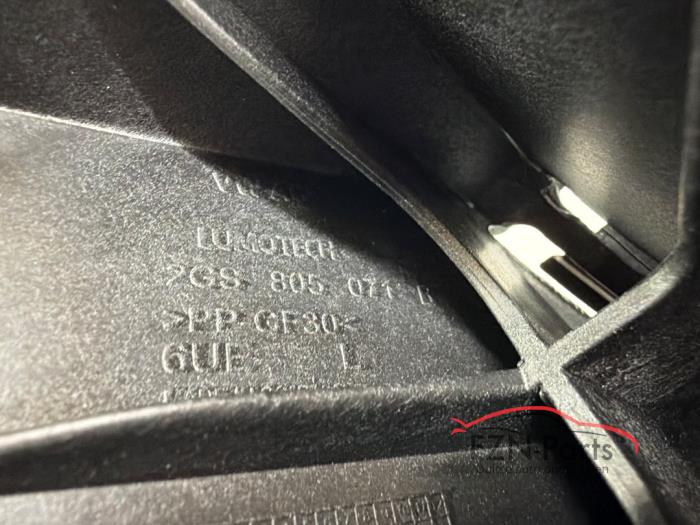 VW Polo 2G Koplamphouder frame kunststof onderzijde