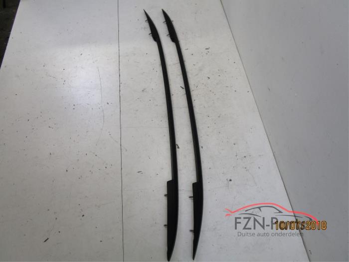 VW Tiguan 5N0 Dak rails dragers mat zwart set links rechts