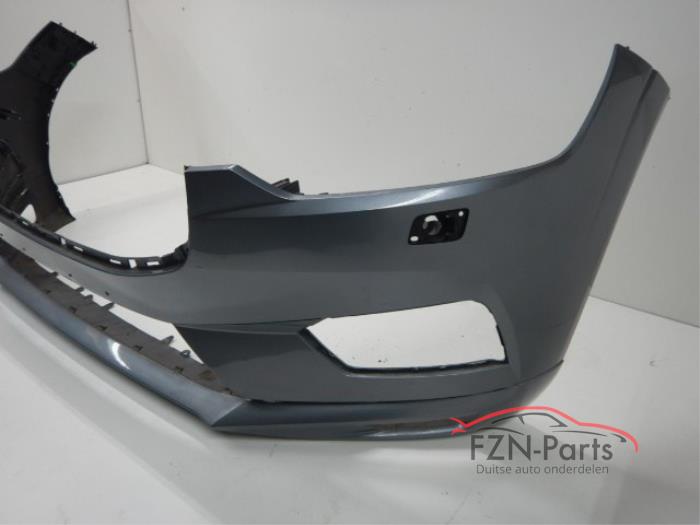 Volvo XC60 Voorbumper 4PDC KLS