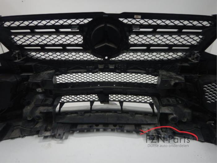 Mercedes Benz W166 GLS / GL - Klasse AMG - Line Voorbumper 6PDC 9197