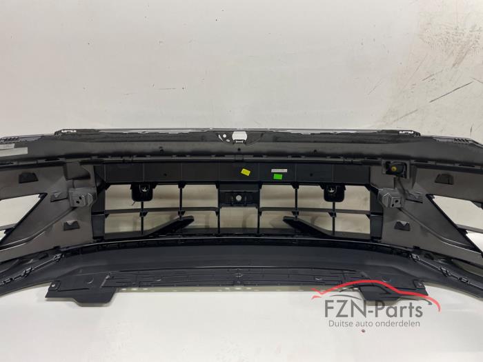 VW Golf 8 R Facelift Voorbumper Zwart