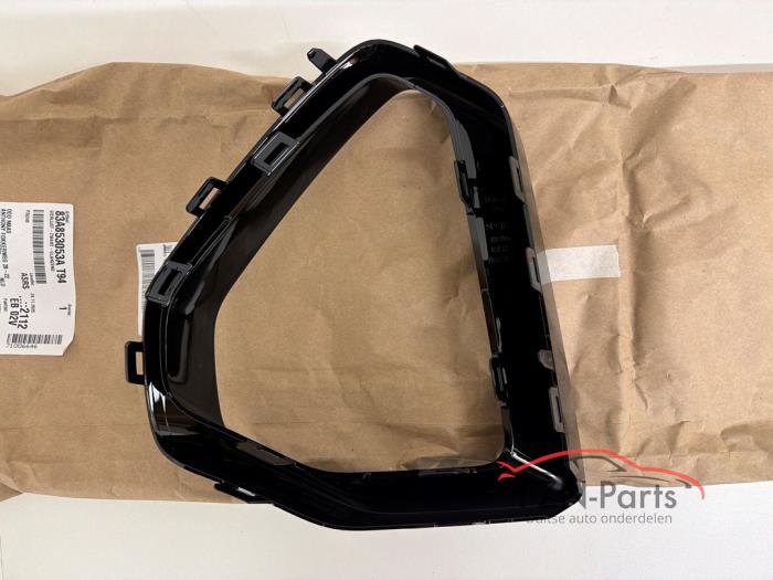 Audi Q3 F3B Bumper rooster links