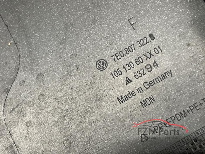 VW Transporter T6 T6.1 Bumperhoek deel LR7H Grijs