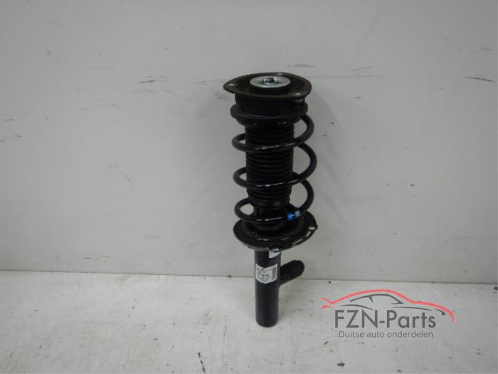 VW Golf 8 Veerpoot voorzijde links rechts DCC