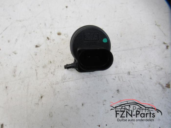 VW Golf 6 Ruitenvloeistof Koplampsproeier Pomp