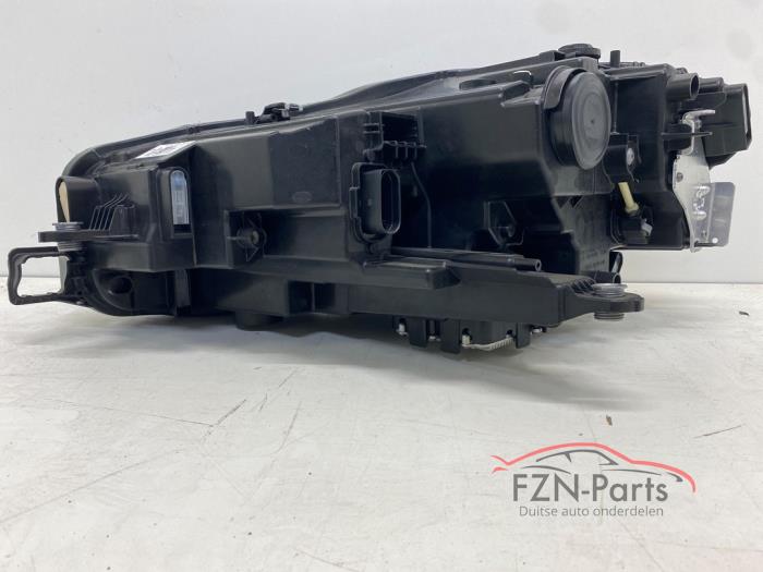 Skoda Superb IV Volled Koplamp Rechts