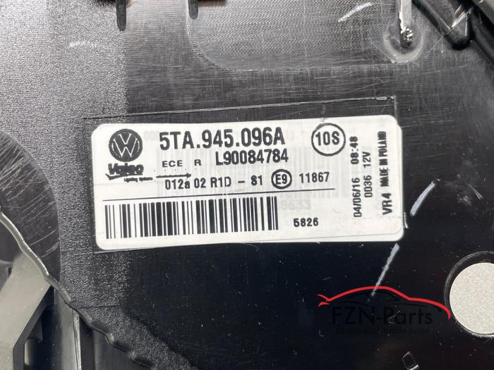 VW Touran 5TA Achterlicht Rechts-buiten