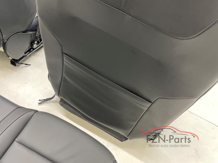 VW Golf 8 R Interieur Leer Carbon