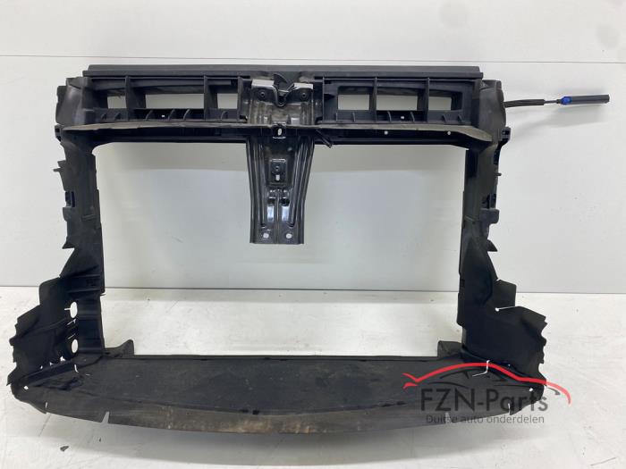 VW Tiguan Allspace 5NN Front