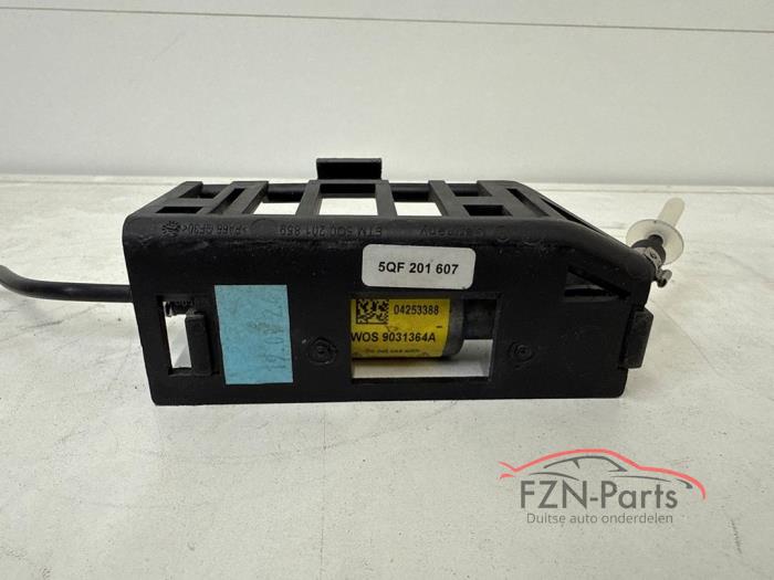 VW Tiguan Standkachel 5QF201607