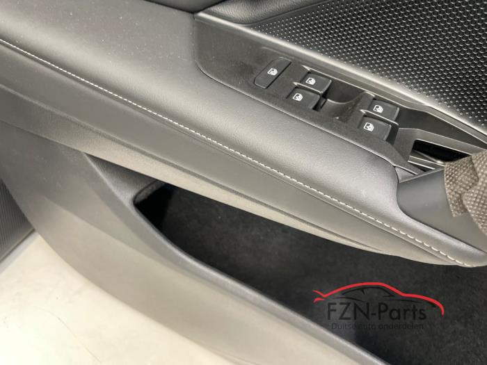VW Tiguan 571 Interieur Leer met deurpanelen Harman kardon