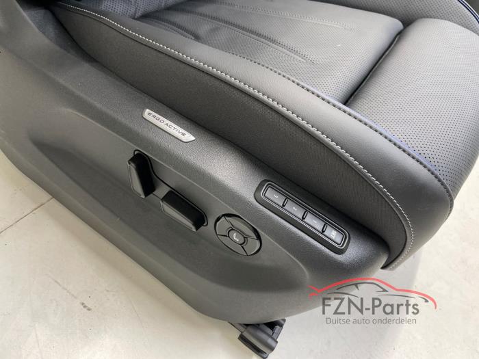 VW Tiguan 571 R-Line Interieur Leer met deurpanelen