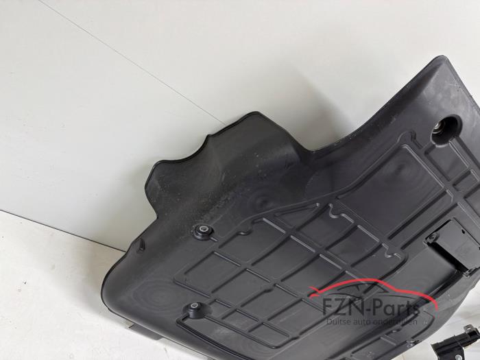 VW Transporter T6.1 2.0 TDI Bodemplaat