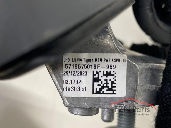 VW Tiguan 571 Zij, Buitenspiegel Links Side-Assist LC7Q