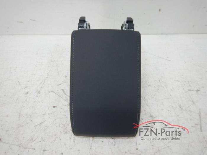 VW Golf 8 Armsteun Leer Wit Stiksel