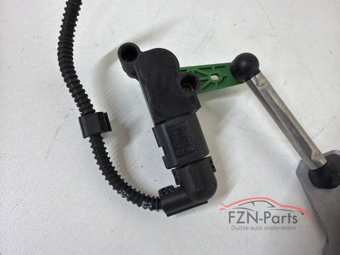 VW Transporter niveausensor regelaar koplamp achterzijde
