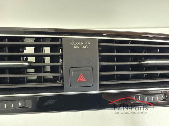 VW Golf 7 Facelift Dashboard navigatie inleg hoogglans zwart