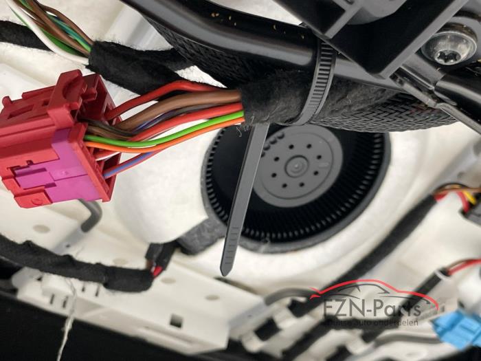 VW Tiguan 571 R-Line Interieur Leer met deurpanelen