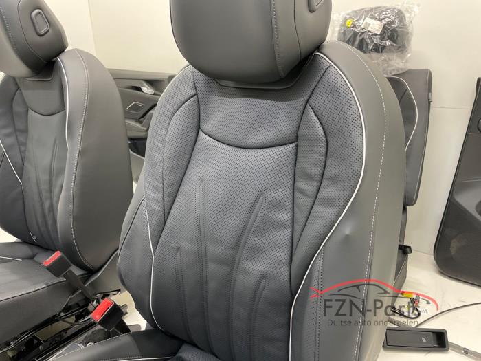 VW Tiguan 571 Interieur Leer met deurpanelen Harman kardon