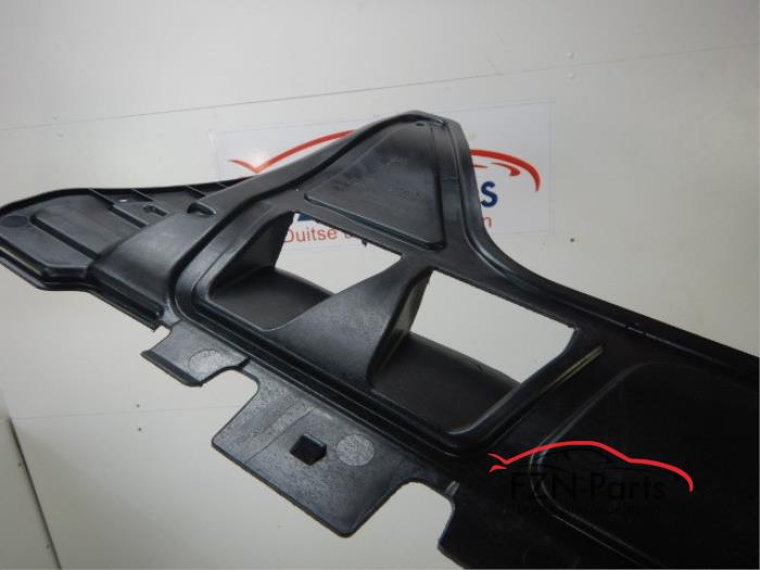 VW Golf 8 GTI Bodemplaat