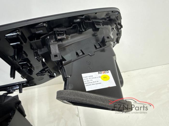 VW Tiguan 571 Dashboard inleg