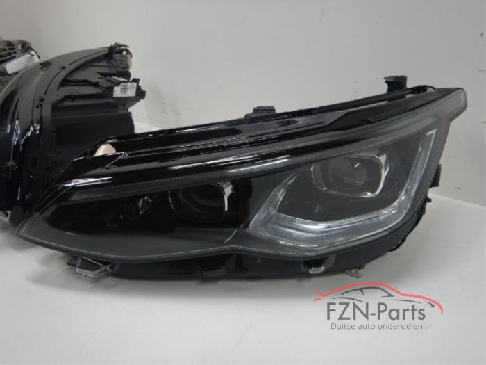 Koplampset links+rechts Volkswagen Golf (24459639)