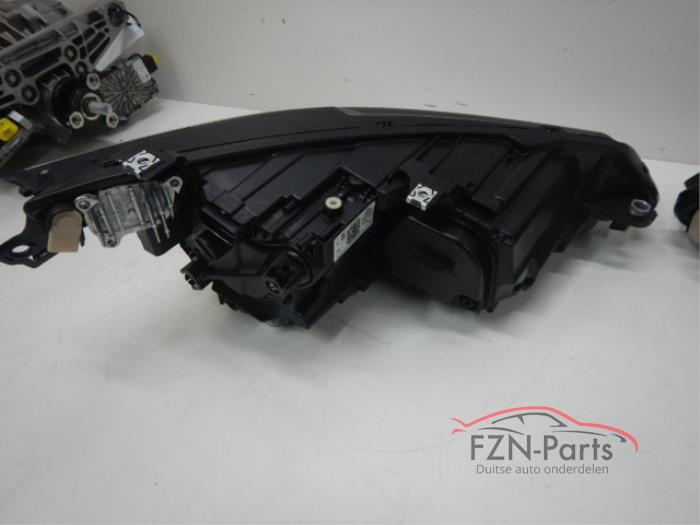 Koplampset links+rechts Volkswagen Golf (24459639)