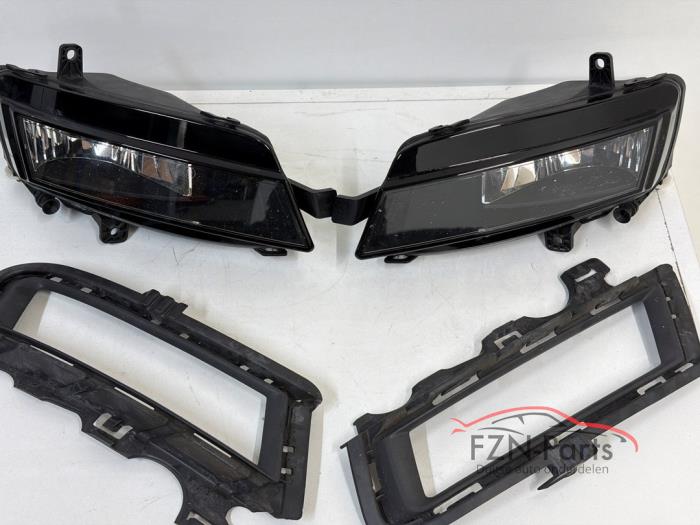 VW Golf 7 Mistlampen Set L+R met Afdekkapjes