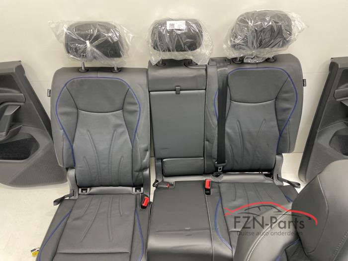 VW Tiguan 571 R-Line Interieur Leer met deurpanelen