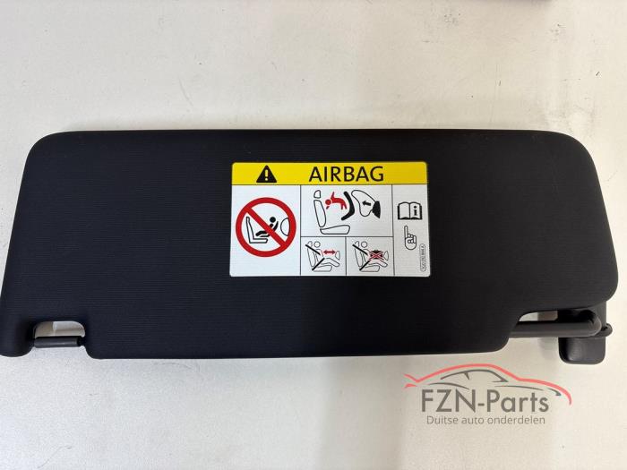 VW Passat B8 Zonneklep Rechts zwart