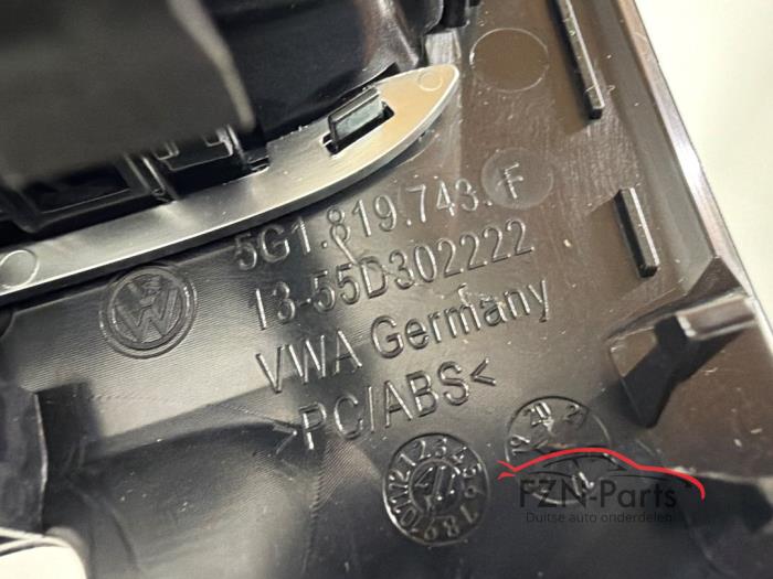 VW Golf 7 Facelift Dashboard navigatie inleg hoogglans zwart