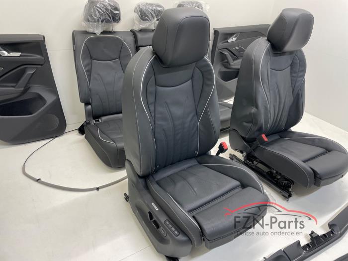 VW Tiguan 571 Interieur Leer met deurpanelen Harman kardon