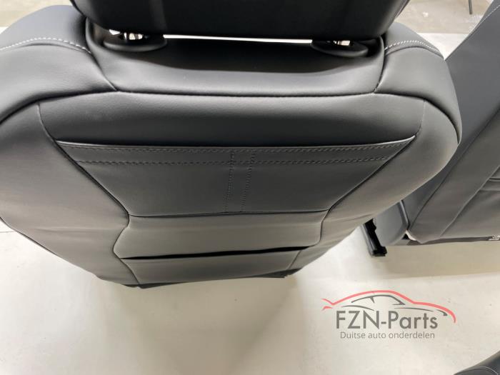 VW Tiguan 571 R-Line Interieur Leer met deurpanelen