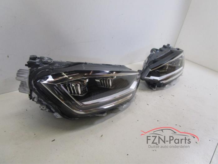 VW Golf Sportsvan Facelift VOL LED Koplampen Set L+R 59 / 60
