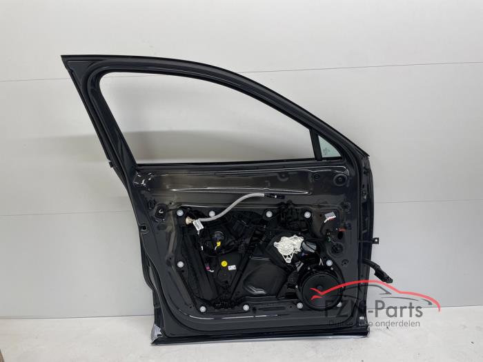 VW Tiguan 571 R-Line portier Links-voor LI7F