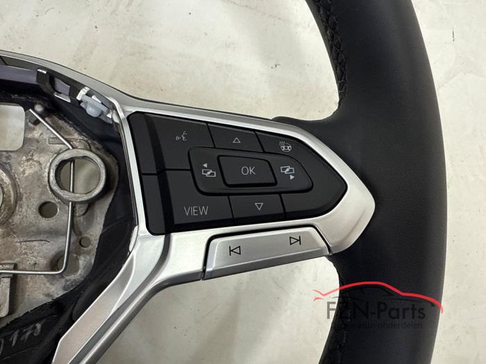 VW Tiguan 571 Stuur MF ACC+VIEW+F1+ Verwarmd Leer