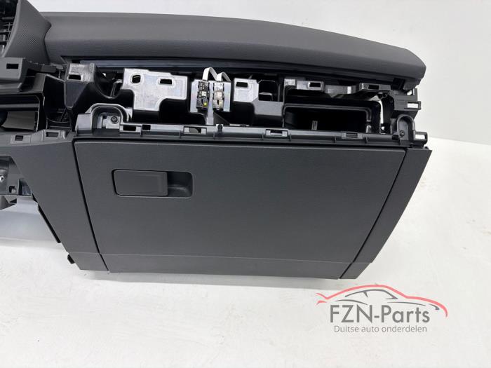 VW Golf 8 Dashboard Nieuw origineel 
Head-up Display
