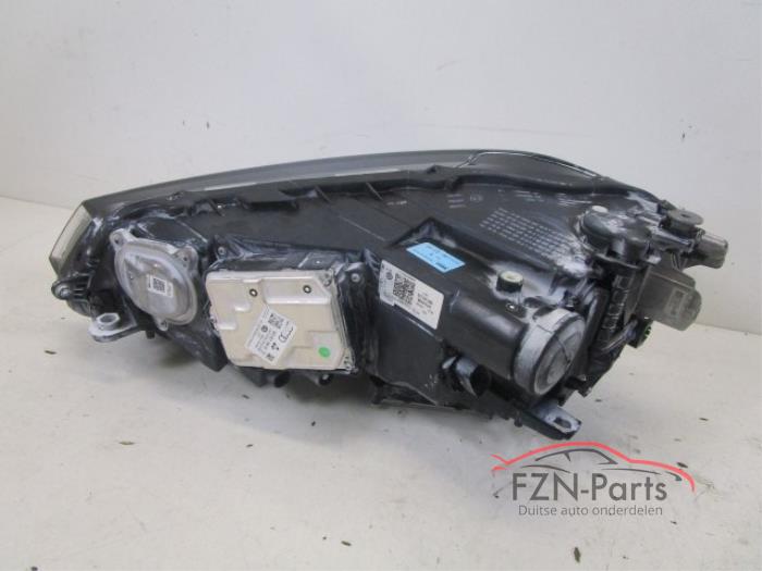 VW Golf Sportsvan Facelift VOL LED Koplampen Set L+R 59 / 60