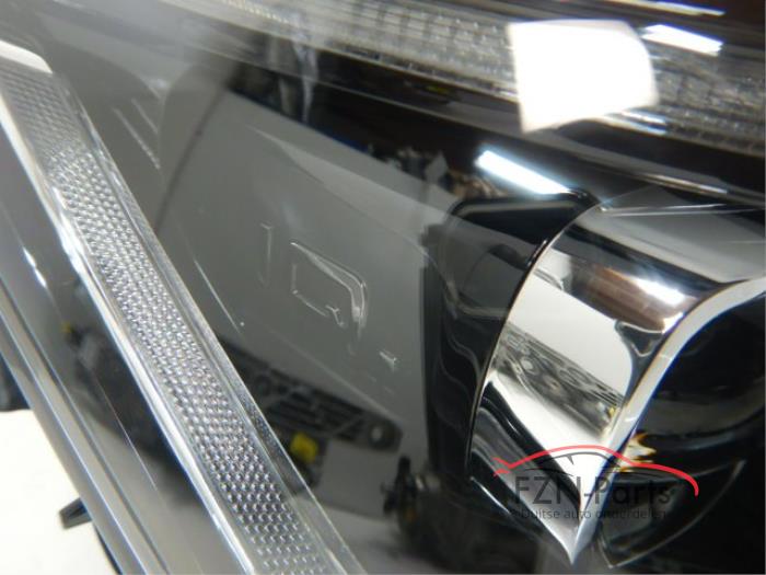 Koplampset links+rechts Volkswagen Golf (24459639)