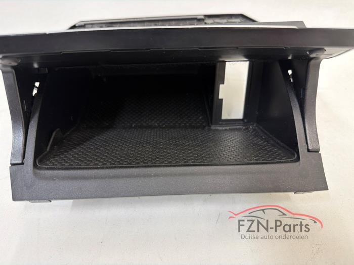VW Golf 7 5G Inleg middenconsole asbak voorzijde hoogglans zwart