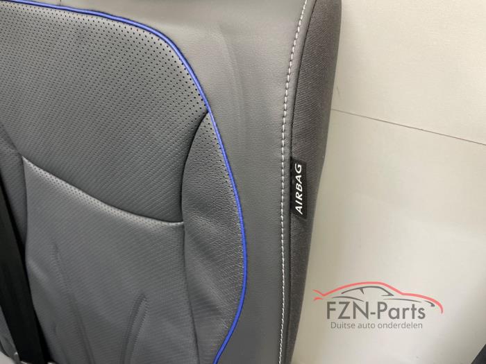 VW Tiguan 571 R-Line Interieur Leer met deurpanelen