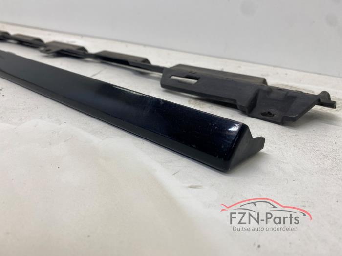 VW Golf 7 Facelift R-Line zijskirt links met houder LO41