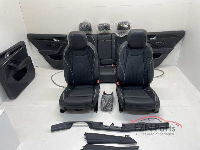 VW Tiguan 571 Interieur Leer met deurpanelen Harman kardon