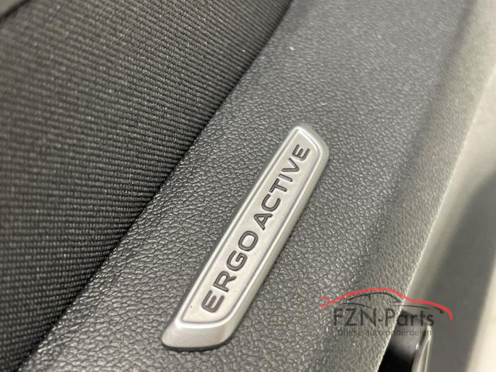 VW Tiguan 571 R-Line Interieur Leer met deurpanelen