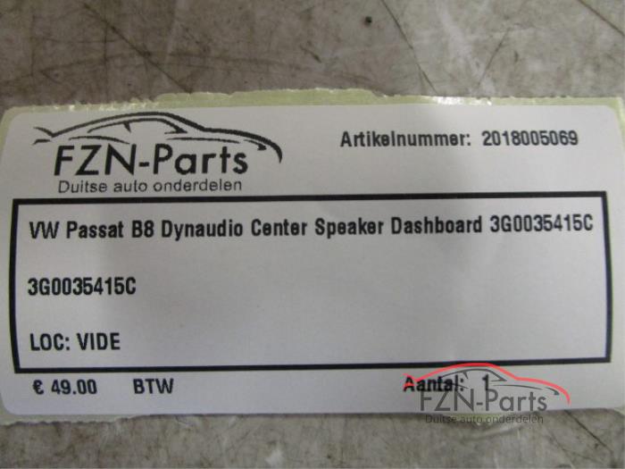 VW Passat B8 Dynaudio Center Speaker Dashboard