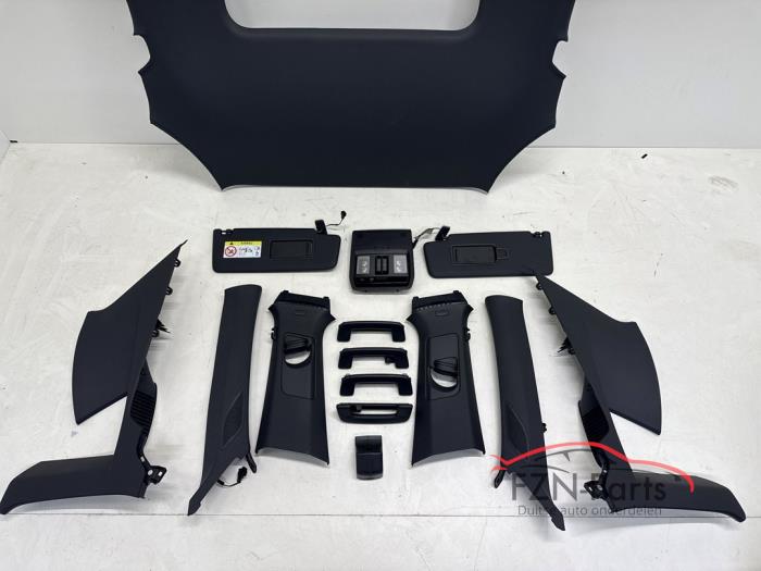 VW Tiguan 571 Hemel+Hemeldelen Zwart Compleet Pano