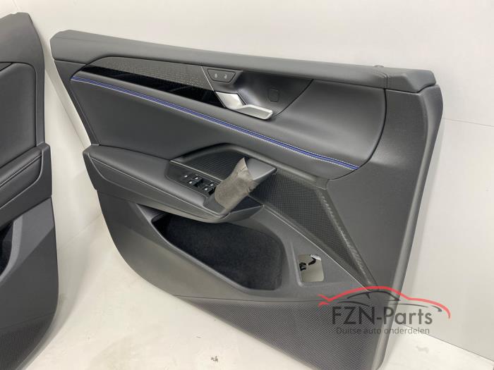 VW Tiguan 571 R-Line Interieur Leer met deurpanelen